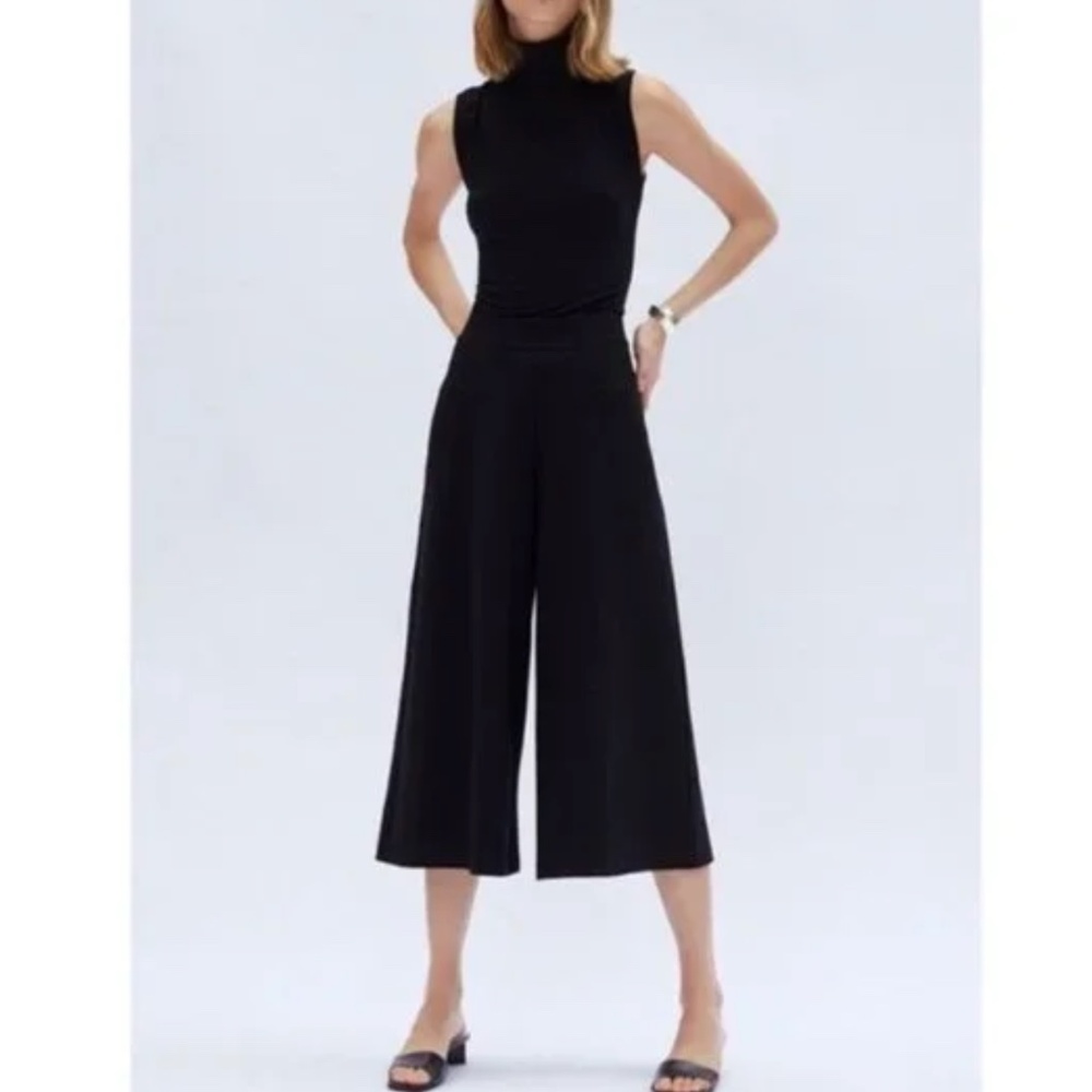 Ponte Wide-Leg Cropped Pant